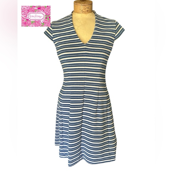 Lilly Pulitzer Dresses & Skirts - Lilly Pulitzer Navy and White Striped Mini Dress